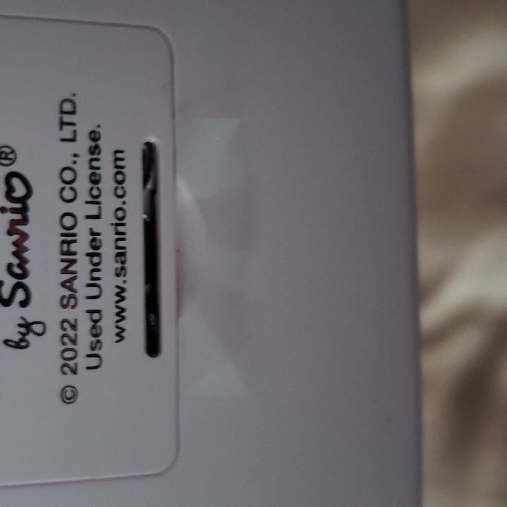 Hello kitty compact mirror - Picture 3 of 4